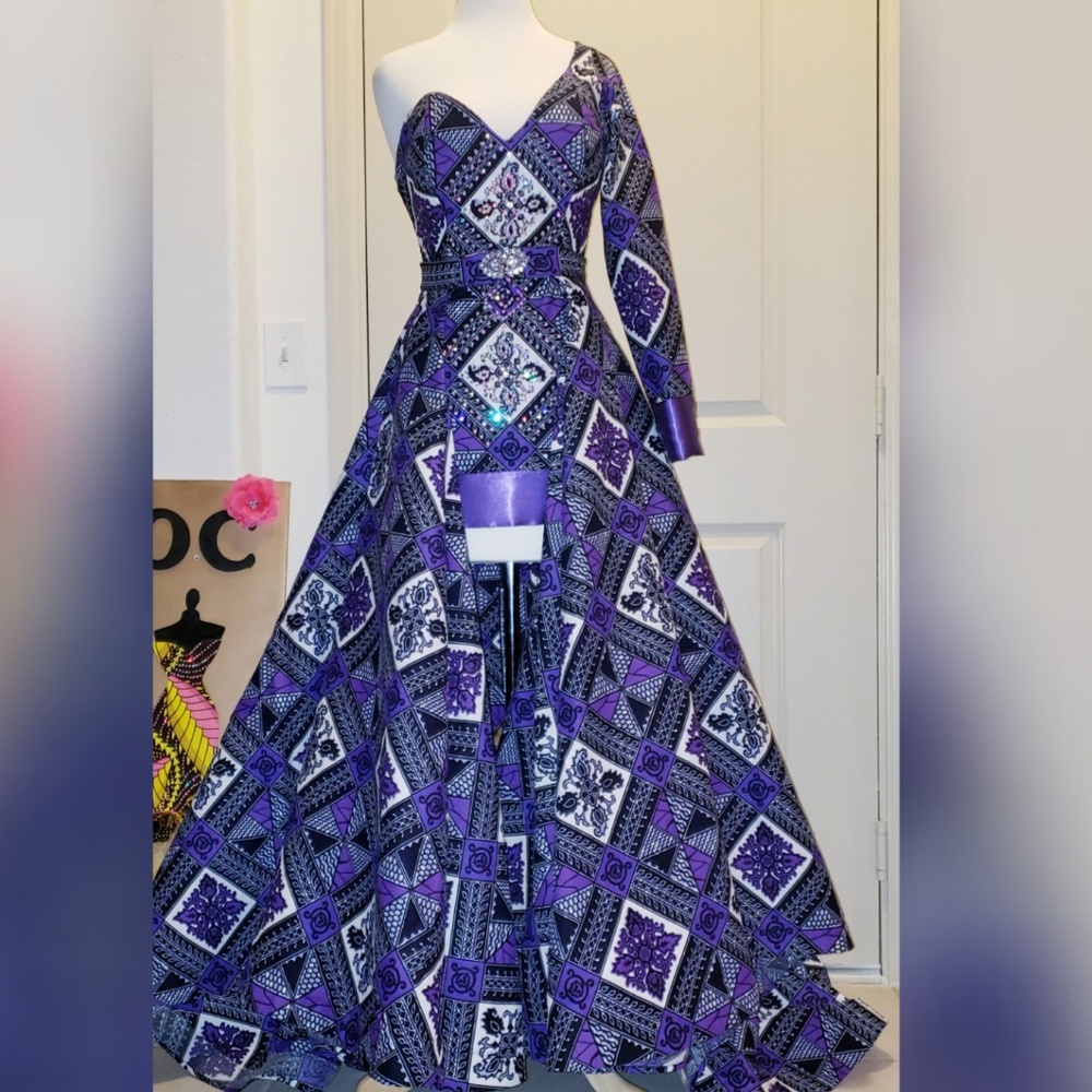 Modern detachable skirt African print gown